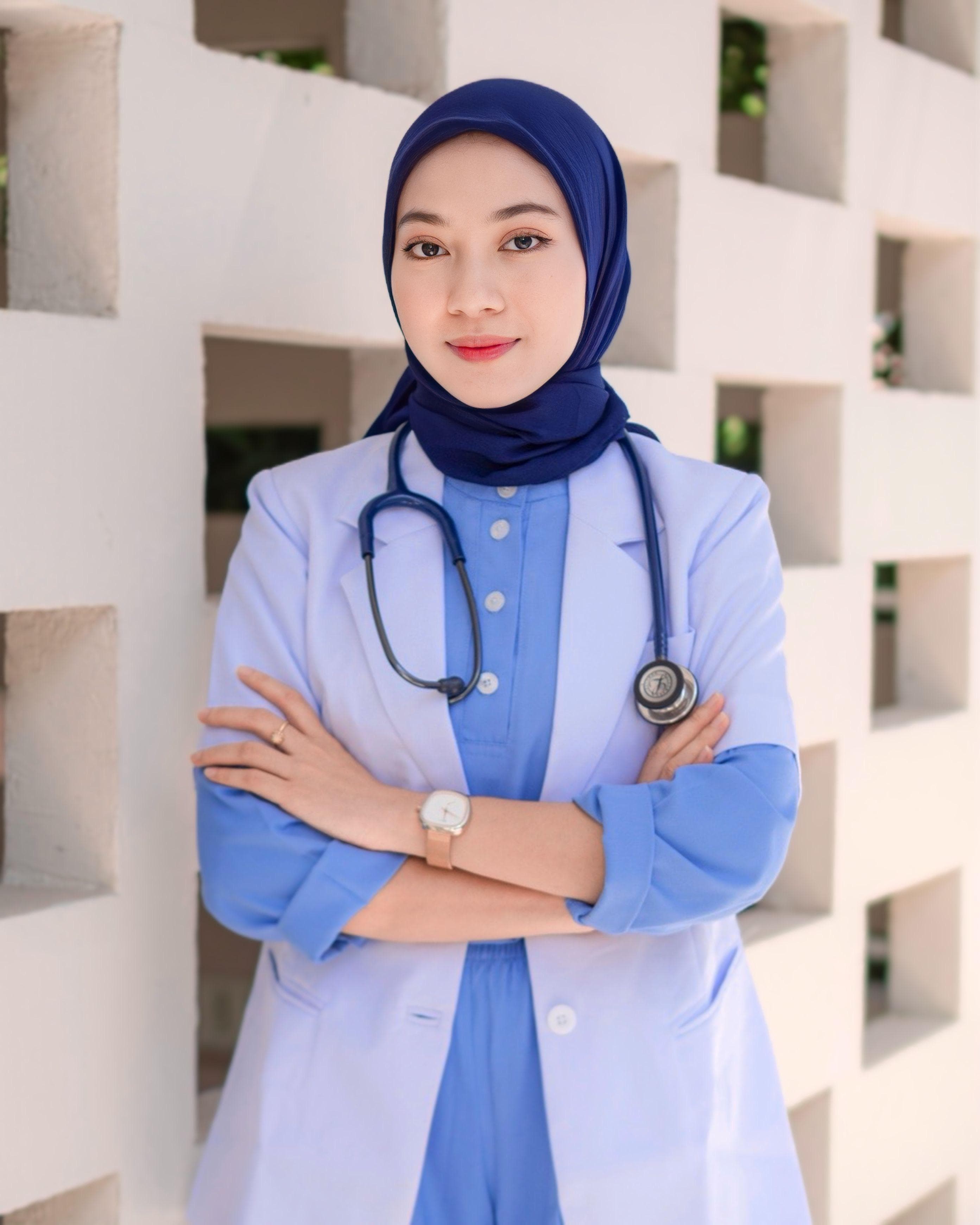 Dr. Widiya